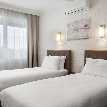 Best Western Adelaide Airport Exterior photo