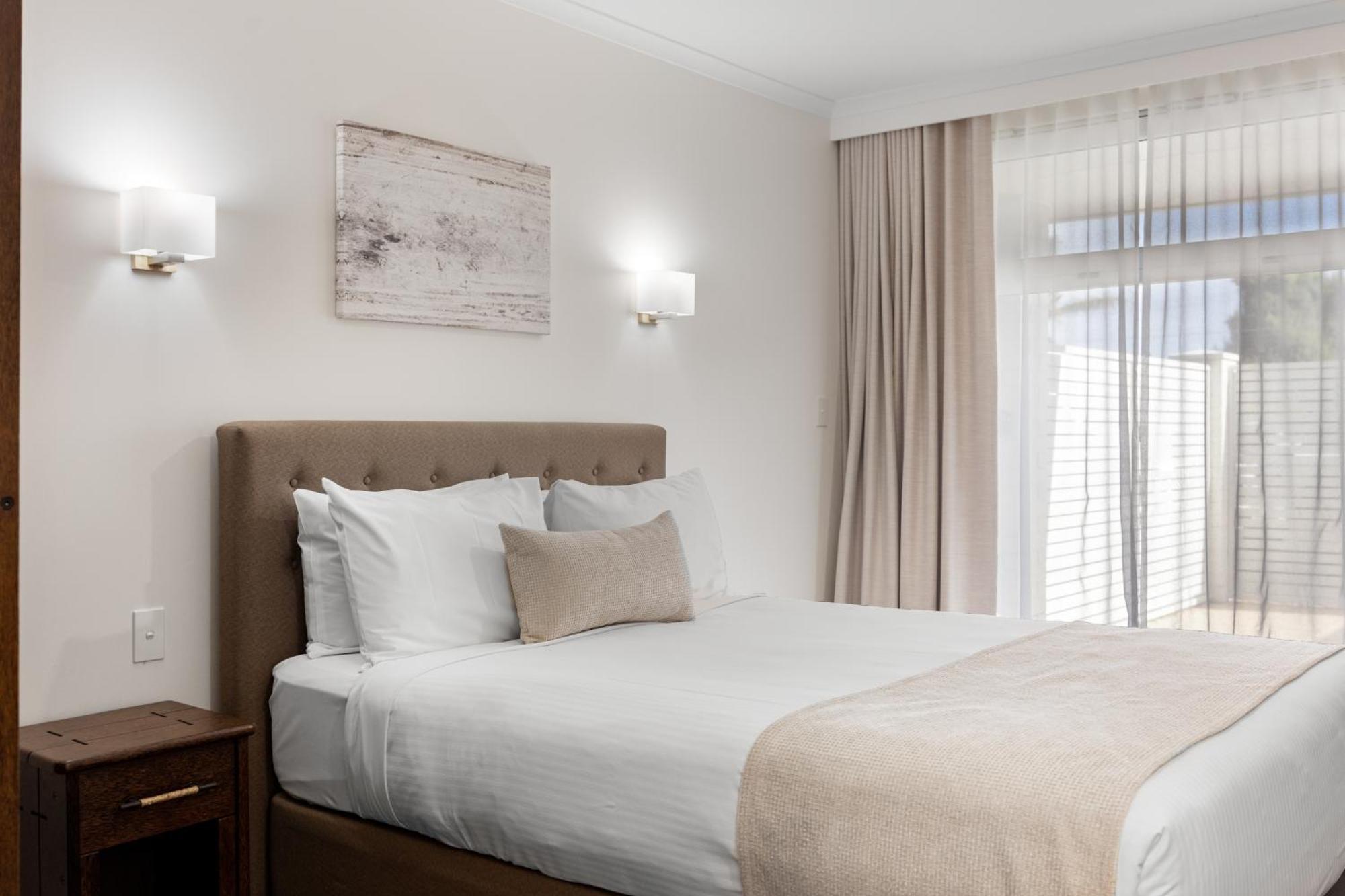 Best Western Adelaide Airport Exterior photo
