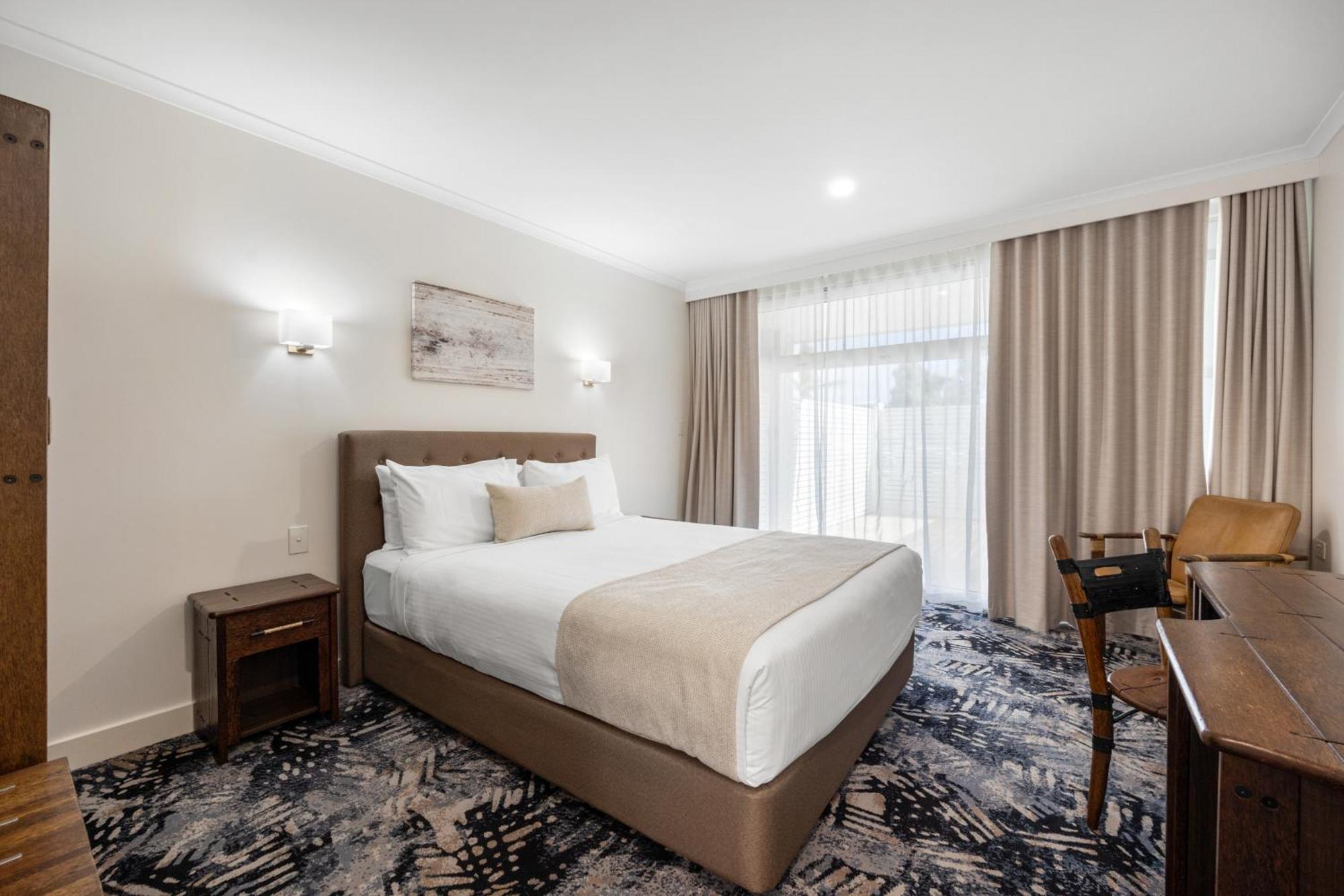 Best Western Adelaide Airport Exterior photo