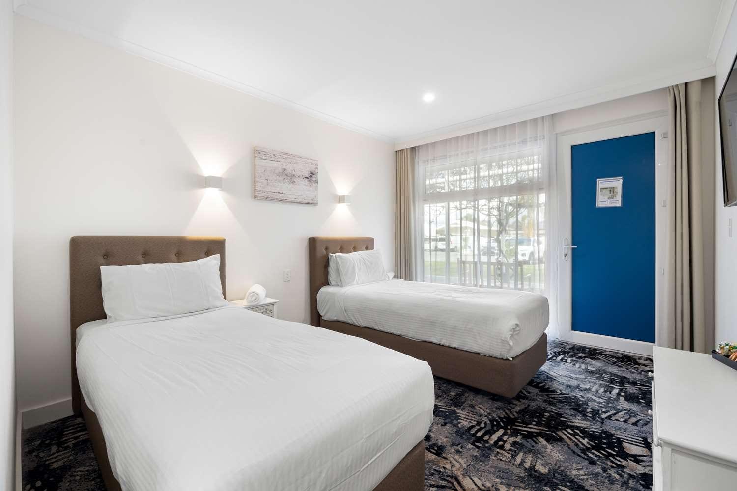 Best Western Adelaide Airport Exterior photo
