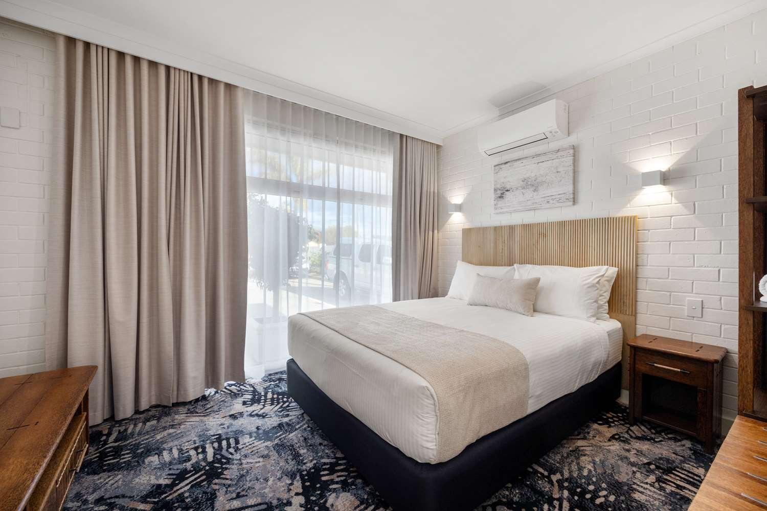 Best Western Adelaide Airport Exterior photo
