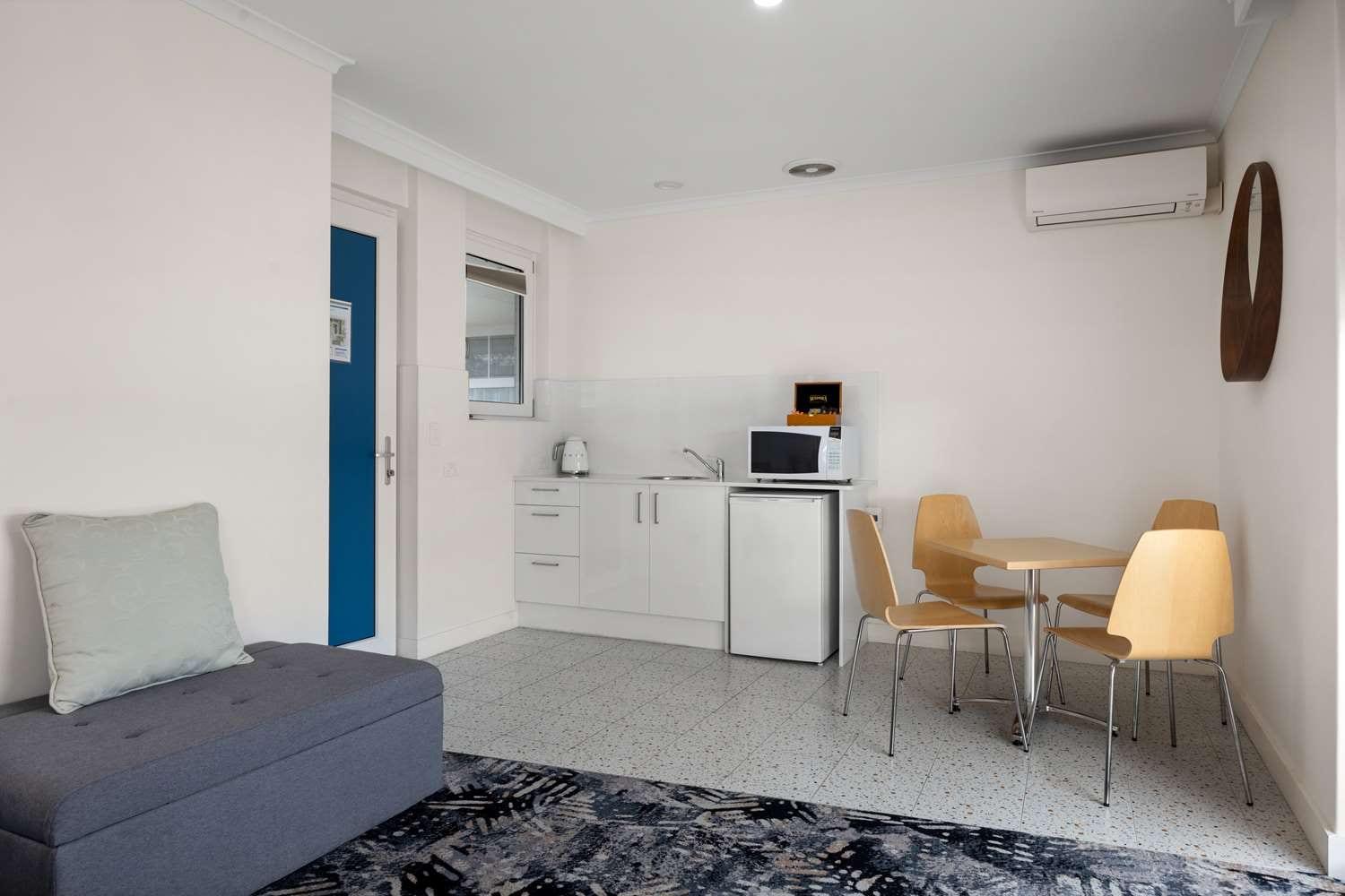 Best Western Adelaide Airport Exterior photo
